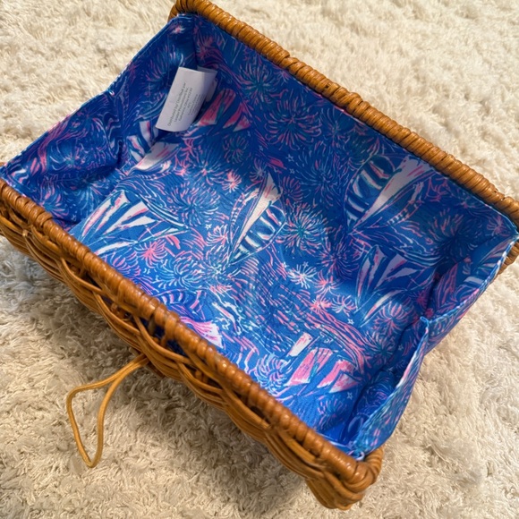 NWOT Lilly Pulitzer Wicker and Bamboo Clutch with Printed Lining - Picture 10 of 10